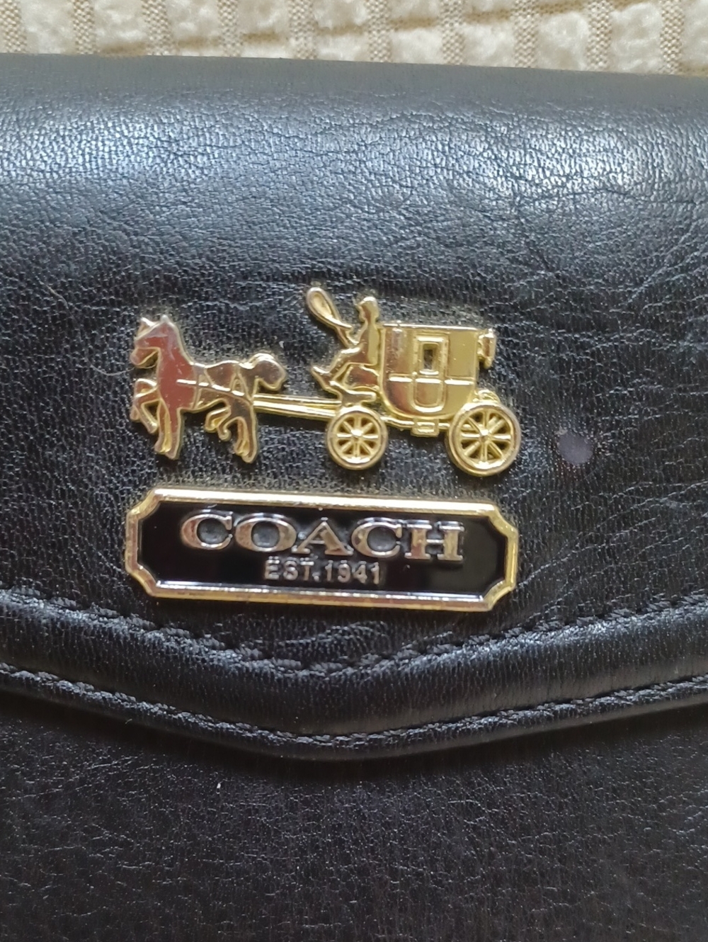 Vintage Coach Leather Tri-Fold Wallet - Picture 9 of 17